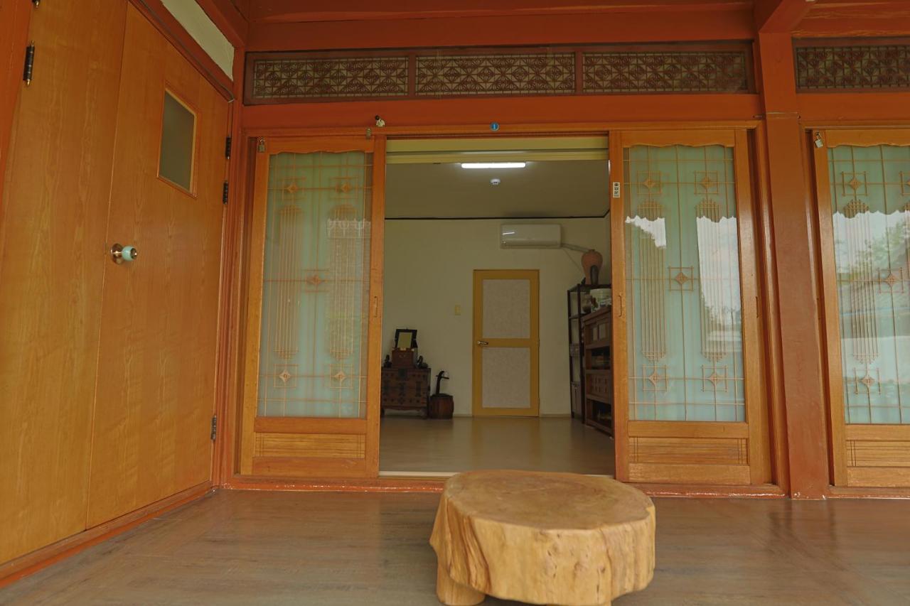 Daoljae Hanok Pension Suncheon Extérieur photo